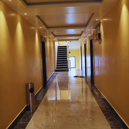 Hotel Aarohi Tarapith Exterior foto